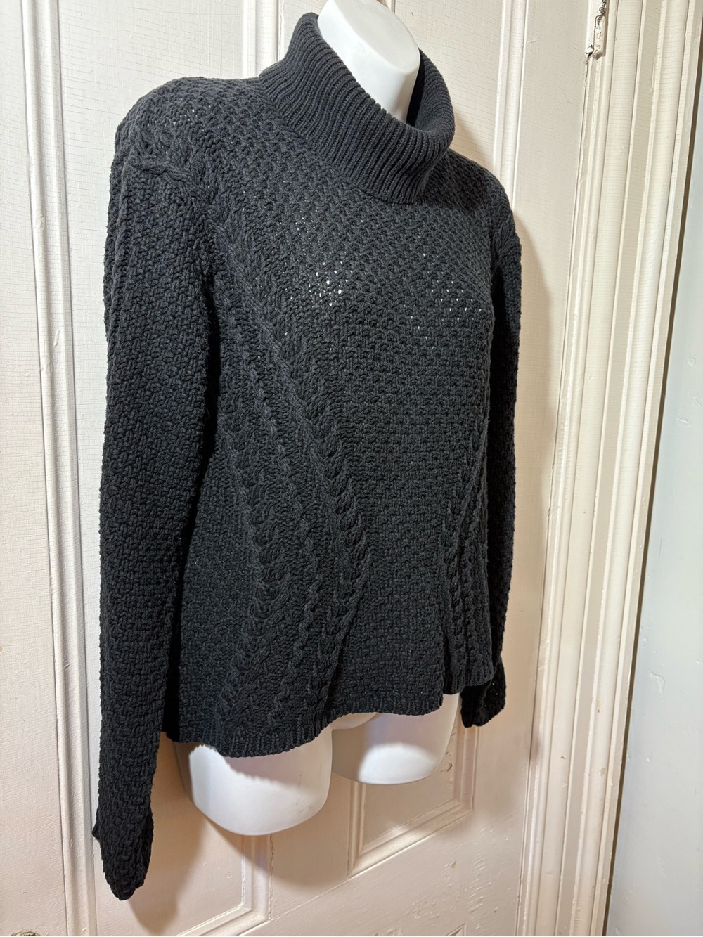 Vintage Willow 100% cotton cable turtleneck sweater black made in USA